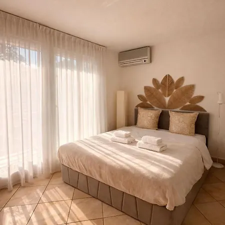 Semesterbostad Cap Et Soleil Peaceful Private Garden, 2 Terraces, Pool, Garage, 5 Min Walk To *